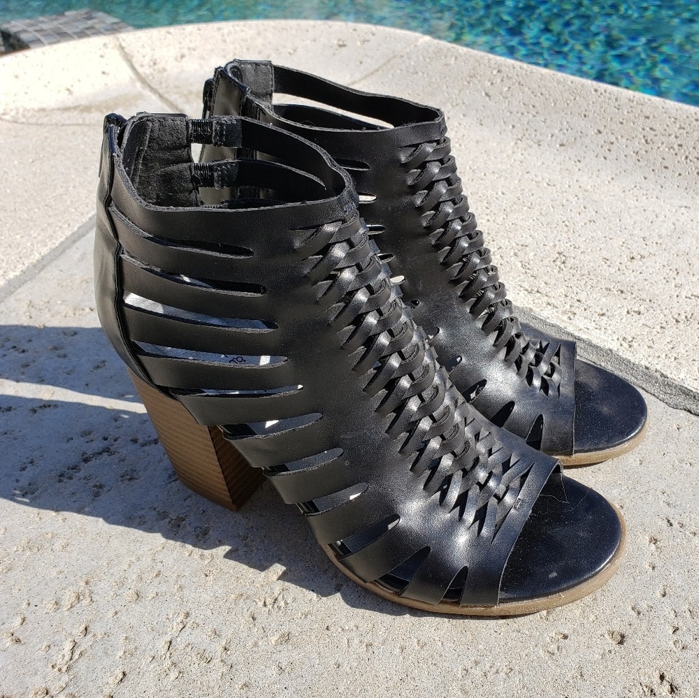 Indigo Rd strappy shoe boots black